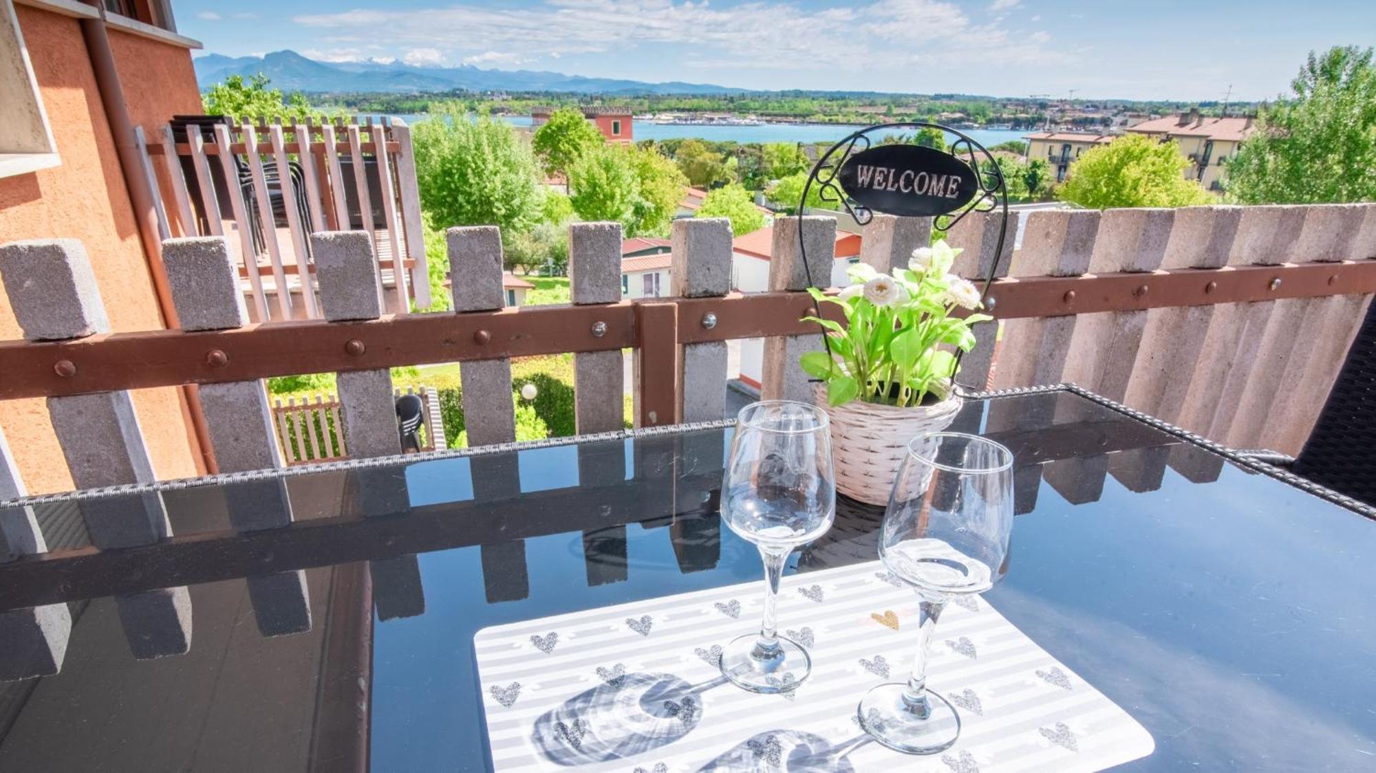 Appartamento Peschiera เปสเคียรา เดล การ์ดา ภายนอก รูปภาพ